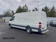 ✅ 2014 Mercedes-Benz Sprinter • VIN: WD3PE8DE4E5899714 • Lot: 94769545. Wystawiony na Copart z przebiegiem 210 088 mil. Bezpłatny archiwum sprzedaży aukcyjnych z USA i szczegółowy raport historii pojazdu na DreamBid. Zdjęcie 3.