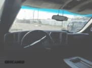 ✅ 2002 Chevrolet Silverado 1500HD LT • VIN: 1GCGK13U22F226215 • Лот: 67556633. Опубликован ранее на Copart с пробегом 237 272 миль. Бесплатный доступ к архиву аукционных продаж из США и подробный отчёт об истории автомобиля на DreamBid. Изображение 8.