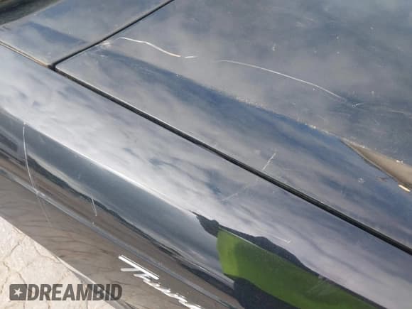 ✅ 2003 Ford Thunderbird Deluxe • VIN: 1FAHP60A43Y111799 • Лот: 42925550. Опубликован ранее на IAAI с пробегом 130 864 миль. Бесплатный доступ к архиву аукционных продаж из США и подробный отчёт об истории автомобиля на DreamBid. Изображение 6.