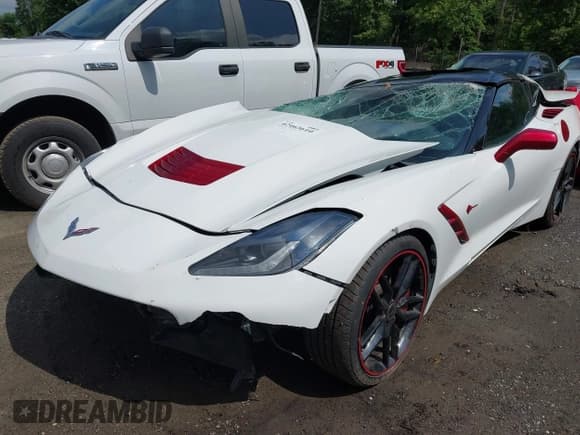✅ 2014 Chevrolet Corvette Z51 3LT • VIN: 1G1YM2D79E5103768 • Lot: 42463610. Listed on IAAI with 86,194 mi. Free auction sales archive from the USA and detailed vehicle history report at DreamBid. Image 6.