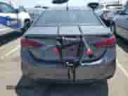 2019 Hyundai Accent SE z VIN 3KPC24A35KE077268, wystawiony jako Copart lot #56708813 z przebiegiem 59 431 mil mil oraz . Historia ofert i sprzedaży dostępna na DreamBid. Obrazek 6.