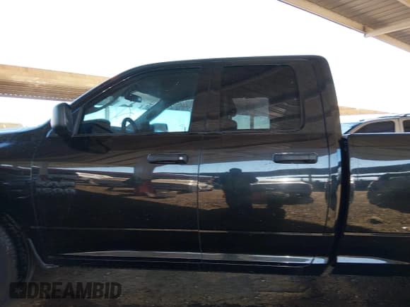 ✅ 2017 Ram 1500 Express • VIN: 1C6RR6FG5HS846913 • Lot: 43646692. Wystawiony na IAAI z przebiegiem 176 638 mil. Bezpłatny archiwum sprzedaży aukcyjnych z USA i szczegółowy raport historii pojazdu na DreamBid. Zdjęcie 14.