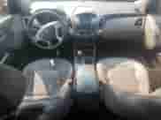 2013 Hyundai Tucson GLS z VIN KM8JU3AC8DU650112, wystawiony jako Copart lot #67394585 z przebiegiem Nie podano mil oraz Czysty tytuł • Clean title. Historia ofert i sprzedaży dostępna na DreamBid. Obrazek 8.