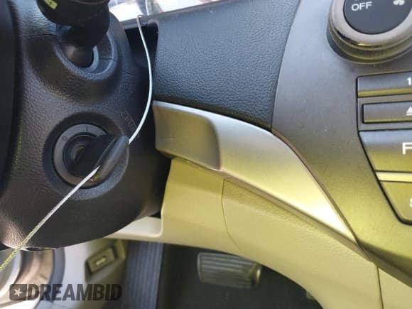 ✅ 2012 Honda Accord LX Premium • VIN: 1HGCP2F4XCA018374 • Лот: 43598525. Опубликован ранее на IAAI с пробегом 141 812 миль. Бесплатный доступ к архиву аукционных продаж из США и подробный отчёт об истории автомобиля на DreamBid. Изображение 11.