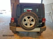 ✅ 2009 Jeep Wrangler Unlimited Sahara • VIN: 1J4GB59179L776195 • Lot: 92188985. Wystawiony na Copart z przebiegiem 143 604 mil. Bezpłatny archiwum sprzedaży aukcyjnych z USA i szczegółowy raport historii pojazdu na DreamBid. Zdjęcie 6.