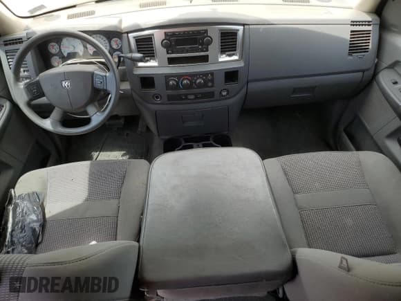 ✅ 2008 Dodge 2500 ST • VIN: 3D7KR28A48G178577 • Лот: 66009955. Опубликован ранее на Copart с пробегом 245 804 миль. Бесплатный доступ к архиву аукционных продаж из США и подробный отчёт об истории автомобиля на DreamBid. Изображение 8.