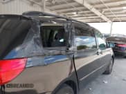 ✅ 2010 Toyota Sienna LE • VIN: 5TDJK4CC1AS030716 • Lot: 42575402. Wystawiony na IAAI z przebiegiem 207 278 mil. Bezpłatny archiwum sprzedaży aukcyjnych z USA i szczegółowy raport historii pojazdu na DreamBid. Zdjęcie 6.