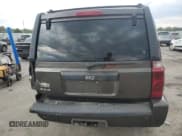 ✅ 2006 Jeep Commander • VIN: 1J8HG48N96C164806 • Лот: 66106955. Опубликован ранее на Copart с пробегом 205 707 миль. Бесплатный доступ к архиву аукционных продаж из США и подробный отчёт об истории автомобиля на DreamBid. Изображение 6.