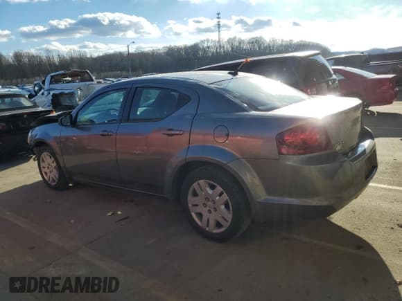 ✅ 2013 Dodge Avenger SE • VIN: 1C3CDZAB3DN725689 • Лот: 87201354. Опубликован ранее на Copart с пробегом 152 255 миль. Бесплатный доступ к архиву аукционных продаж из США и подробный отчёт об истории автомобиля на DreamBid. Изображение 2.