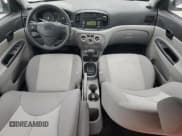 ✅ 2009 Hyundai Accent Auto GLS • VIN: KMHCN46C29U341411 • Лот: 42215115. Опубликован ранее на Copart с пробегом 122 858 миль. Бесплатный доступ к архиву аукционных продаж из США и подробный отчёт об истории автомобиля на DreamBid. Изображение 8.