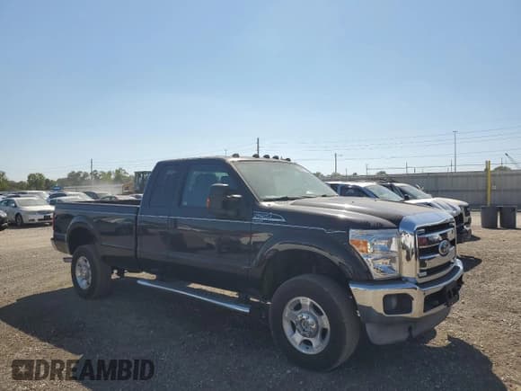 ✅ 2015 Ford F-250 XLT • VIN: 1FT7X2B67FEC60334 • Lot: 84292315. Wystawiony na Copart z przebiegiem 75 677 mil. Bezpłatny archiwum sprzedaży aukcyjnych z USA i szczegółowy raport historii pojazdu na DreamBid. Zdjęcie 4.