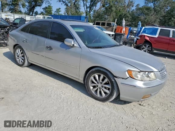 ✅ 2006 Hyundai Azera SE • VIN: KMHFC46FX6A083861 • Lot: 95709355. Listed on Copart with 243,168 mi. Free auction sales archive from the USA and detailed vehicle history report at DreamBid. Image 4.