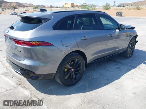 ✅ 2021 Jaguar F-Pace S • VIN: SADCJ2EUXMA664263 • Lot: 43190075. Wystawiony na IAAI z przebiegiem 49 567 mil. Bezpłatny archiwum sprzedaży aukcyjnych z USA i szczegółowy raport historii pojazdu na DreamBid. Zdjęcie 4.