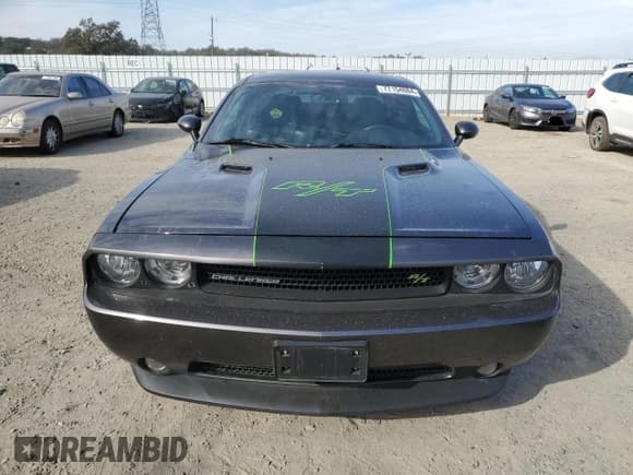 ✅ 2014 Dodge Challenger R/T • VIN: 2C3CDYBT0EH257576 • Lot: 77154084. Wystawiony na Copart z przebiegiem 116 915 mil. Bezpłatny archiwum sprzedaży aukcyjnych z USA i szczegółowy raport historii pojazdu na DreamBid. Zdjęcie 5.