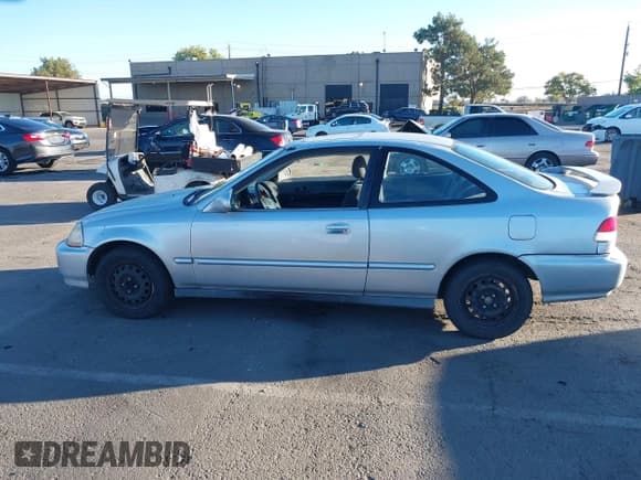 ✅ 1996 Honda Civic EX • VIN: 1HGEJ8247TL030411 • Лот: 43572562. Опубликован ранее на IAAI с пробегом 168 599 миль. Бесплатный доступ к архиву аукционных продаж из США и подробный отчёт об истории автомобиля на DreamBid. Изображение 15.