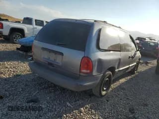 ✅ 1998 Plymouth Grand Voyager • VIN: 2P4GP44R1WR803579 • Lot: 66179114. Wystawiony na Copart z przebiegiem Nie podano. Bezpłatny archiwum sprzedaży aukcyjnych z USA i szczegółowy raport historii pojazdu na DreamBid. Zdjęcie 3.