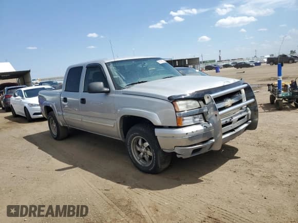 ✅ 2006 Chevrolet Silverado 1500 LT1 • VIN: 2GCEK13TX61179530 • Лот: 66189534. Опубликован ранее на Copart с пробегом Не указан. Бесплатный доступ к архиву аукционных продаж из США и подробный отчёт об истории автомобиля на DreamBid. Изображение 4.