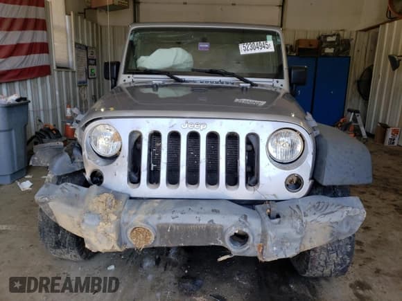 ✅ 2016 Jeep Wrangler Unlimited Sport • VIN: 1C4HJWDG9GL235788 • Lot: 52304945. Wystawiony na Copart z przebiegiem 112 037 mil. Bezpłatny archiwum sprzedaży aukcyjnych z USA i szczegółowy raport historii pojazdu na DreamBid. Zdjęcie 5.