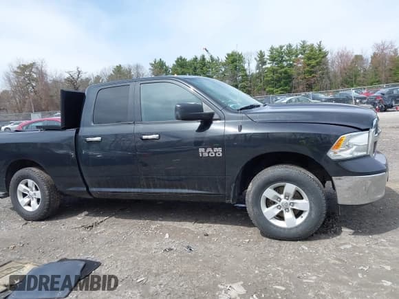 ✅ 2018 Ram 1500 Big Horn • VIN: 1C6RR7GG3JS326378 • Lot: 42037563. Wystawiony na IAAI z przebiegiem 124 615 mil. Bezpłatny archiwum sprzedaży aukcyjnych z USA i szczegółowy raport historii pojazdu na DreamBid. Zdjęcie 13.