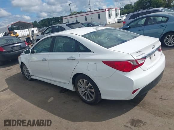 ✅ 2014 Hyundai Sonata SE • VIN: 5NPEC4AC2EH876835 • Лот: 43021571. Опубликован ранее на IAAI с пробегом 172 957 миль. Бесплатный доступ к архиву аукционных продаж из США и подробный отчёт об истории автомобиля на DreamBid. Изображение 3.