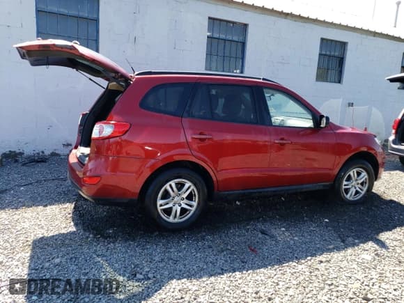 ✅ 2010 Hyundai Santa Fe GLS • VIN: 5NMSG3AB9AH337516 • Lot: 69801374. Listed on Copart with 201,581 mi. Free auction sales archive from the USA and detailed vehicle history report at DreamBid. Image 3.