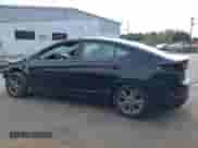 2017 Hyundai Elantra SE z VIN KMHD84LF1HU250008, wystawiony jako IAAI lot #43396379 z przebiegiem 213 440 mil mil oraz . Historia ofert i sprzedaży dostępna na DreamBid. Obrazek 15.