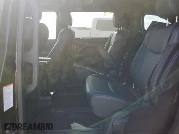 ✅ 2023 Toyota Sienna XSE 25th Anniversary • VIN: 5TDCSKFC1PS102712 • Lot: 92380595. Listed on Copart with 36,674 mi. Free auction sales archive from the USA and detailed vehicle history report at DreamBid. Image 10.