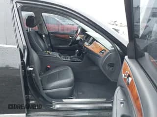 ✅ 2014 Hyundai Equus Signature • VIN: KMHGH4JH8EU073812 • Lot: 43415154. Wystawiony na IAAI z przebiegiem 54 348 mil. Bezpłatny archiwum sprzedaży aukcyjnych z USA i szczegółowy raport historii pojazdu na DreamBid. Zdjęcie 5.