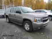 2007 Chevrolet Suburban LT z VIN 1GNFK16367J264668, wystawiony jako Copart lot #91350005 z przebiegiem 143 693 mil mil oraz Czysty tytuł • Clean title. Historia ofert i sprzedaży dostępna na DreamBid. Obrazek 4.