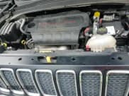 ✅ 2020 Jeep Renegade Sport • VIN: ZACNJAABXLPL35920 • Lot: 90846275. Wystawiony na Copart z przebiegiem 91 358 mil. Bezpłatny archiwum sprzedaży aukcyjnych z USA i szczegółowy raport historii pojazdu na DreamBid. Zdjęcie 13.