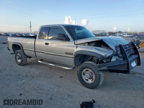 ✅ 1997 Dodge 2500 • VIN: 3B7KF23D1VM504434 • Lot: 82277865. Listed on Copart with 200,448 mi. Free auction sales archive from the USA and detailed vehicle history report at DreamBid. Image 4.