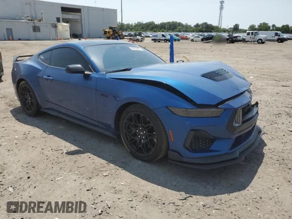 ✅ 2024 Ford Mustang GT • VIN: 1FA6P8CF8R5401757 • Lot: 59434465. Listed on Copart with 30,992 mi. Free auction sales archive from the USA and detailed vehicle history report at DreamBid. Image 4.