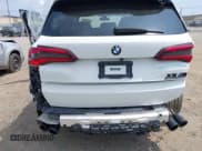 ✅ 2021 BMW X5 M • VIN: 5YMJU0C0XM9H13312 • Lot: 42778026. Wystawiony na IAAI z przebiegiem 43 487 mil. Bezpłatny archiwum sprzedaży aukcyjnych z USA i szczegółowy raport historii pojazdu na DreamBid. Zdjęcie 6.