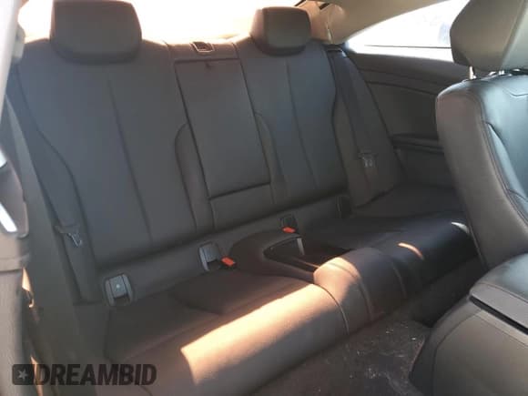 ✅ 2015 BMW 4 Series 428i • VIN: WBA3N3C52FK233718 • Лот: 63204215. Опубликован ранее на Copart с пробегом 159 600 миль. Бесплатный доступ к архиву аукционных продаж из США и подробный отчёт об истории автомобиля на DreamBid. Изображение 10.