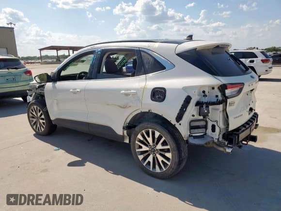 ✅ 2022 Ford Escape Titanium • VIN: 1FMCU9J91NUB93886 • Lot: 68793095. Wystawiony na Copart z przebiegiem Nie podano. Bezpłatny archiwum sprzedaży aukcyjnych z USA i szczegółowy raport historii pojazdu na DreamBid. Zdjęcie 2.