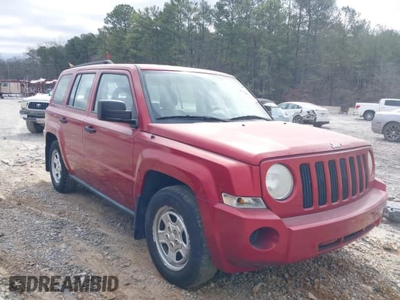 ✅ 2008 Jeep Patriot Sport • VIN: 1J8FT28098D714899 • Лот: 41693193. Опубликован ранее на IAAI с пробегом 62 118 миль. Бесплатный доступ к архиву аукционных продаж из США и подробный отчёт об истории автомобиля на DreamBid. Изображение 1.