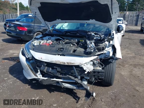 ✅ 2024 Nissan Sentra SR • VIN: 3N1AB8DV4RY241584 • Lot: 43317388. Listed on IAAI with 25,186 mi. Free auction sales archive from the USA and detailed vehicle history report at DreamBid. Image 6.