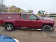 2014 Chevrolet Silverado 1500 LT z VIN 1GCRCREH1EZ403294, wystawiony jako IAAI lot #43519990 z przebiegiem 229 946 mil mil oraz . Historia ofert i sprzedaży dostępna na DreamBid. Obrazek 13.