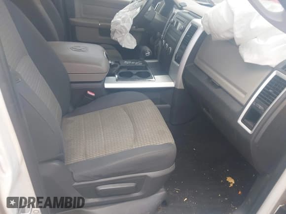 ✅ 2009 Dodge 1500 Laramie • VIN: 1D3HV13T89J518274 • Lot: 42635482. Wystawiony na IAAI z przebiegiem 172 201 mil. Bezpłatny archiwum sprzedaży aukcyjnych z USA i szczegółowy raport historii pojazdu na DreamBid. Zdjęcie 5.