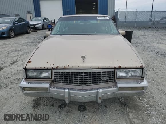 ✅ 1990 Cadillac DeVille • VIN: 1G6CD5332L4262719 • Lot: 69660295. Listed on Copart with 301,875 mi. Free auction sales archive from the USA and detailed vehicle history report at DreamBid. Image 5.