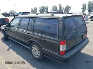 ✅ 1995 Volvo 960 • VIN: YV1KW961XS1022848 • Lot: 42973871. Wystawiony na IAAI z przebiegiem 218 224 mil. Bezpłatny archiwum sprzedaży aukcyjnych z USA i szczegółowy raport historii pojazdu na DreamBid. Zdjęcie 3.