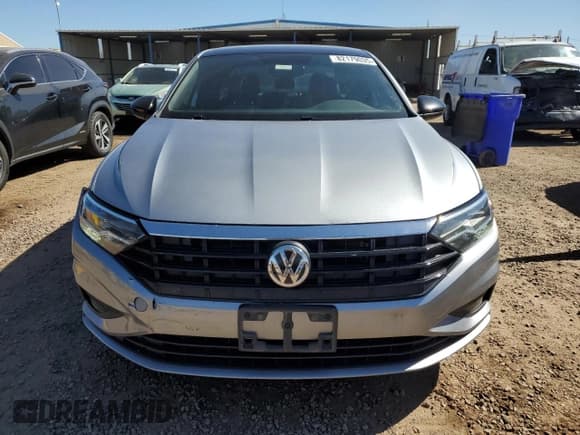 ✅ 2019 Volkswagen Jetta S • VIN: 3VWCB7BUXKM267496 • Лот: 82179035. Опубликован ранее на Copart с пробегом 79 439 миль. Бесплатный доступ к архиву аукционных продаж из США и подробный отчёт об истории автомобиля на DreamBid. Изображение 5.