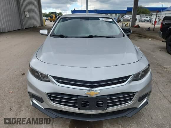 2017 Chevrolet Malibu LT z VIN 1G1ZE5ST3HF258799, wystawiony jako Copart lot #68189705 z przebiegiem 127 345 mil mil oraz Czysty tytuł • Clean title. Historia ofert i sprzedaży dostępna na DreamBid. Obrazek 5.