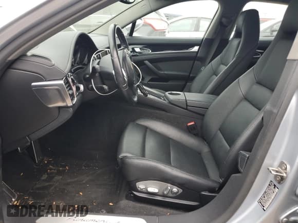 ✅ 2015 Porsche Panamera S E-Hybrid • VIN: WP0AD2A74FL040203 • Lot: 82415105. Listed on Copart with 40,208 mi. Free auction sales archive from the USA and detailed vehicle history report at DreamBid. Image 7.