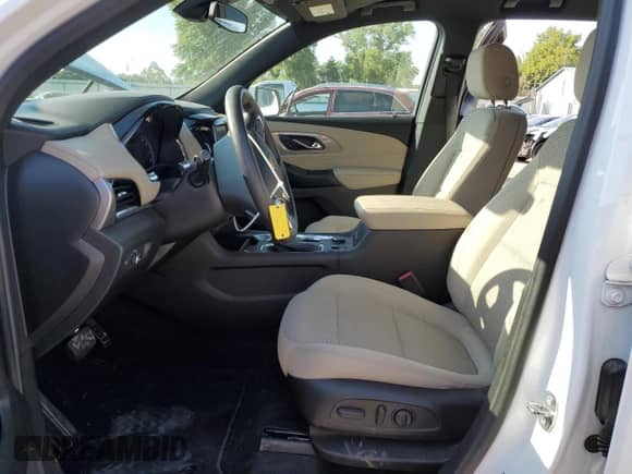 2022 Chevrolet Traverse LS with VIN 1GNERLKW2NJ171338, listed as a Copart auction lot 70129854 with 37,895 mi miles and Salvage title. Bid and sale history available at DreamBid. Image 7.