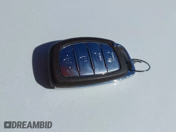 ✅ 2019 Hyundai Ioniq Blue • VIN: KMHC65LC1KU169059 • Lot: 41503066. Wystawiony na IAAI z przebiegiem 176 408 mil. Bezpłatny archiwum sprzedaży aukcyjnych z USA i szczegółowy raport historii pojazdu na DreamBid. Zdjęcie 11.