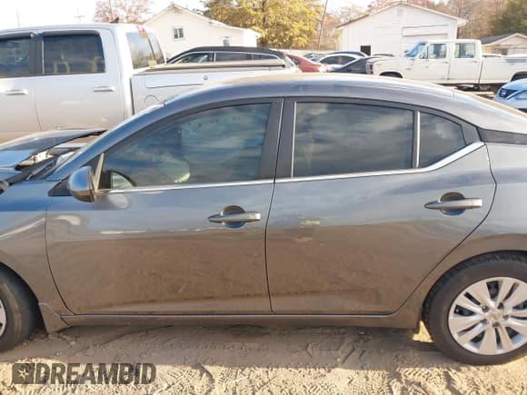 ✅ 2021 Nissan Sentra S • VIN: 3N1AB8BV2MY284946 • Lot: 43718757. Wystawiony na IAAI z przebiegiem 66 773 mil. Bezpłatny archiwum sprzedaży aukcyjnych z USA i szczegółowy raport historii pojazdu na DreamBid. Zdjęcie 14.