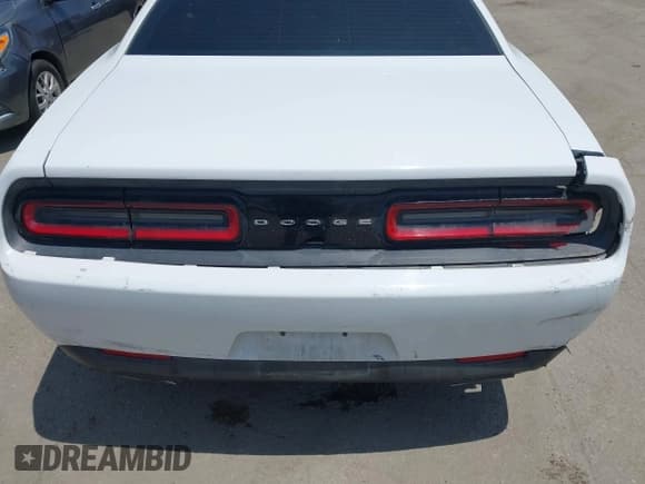 ✅ 2016 Dodge Challenger SXT • VIN: 2C3CDZAG4GH254905 • Лот: 42616149. Опубликован ранее на IAAI с пробегом 123 150 миль. Бесплатный доступ к архиву аукционных продаж из США и подробный отчёт об истории автомобиля на DreamBid. Изображение 18.