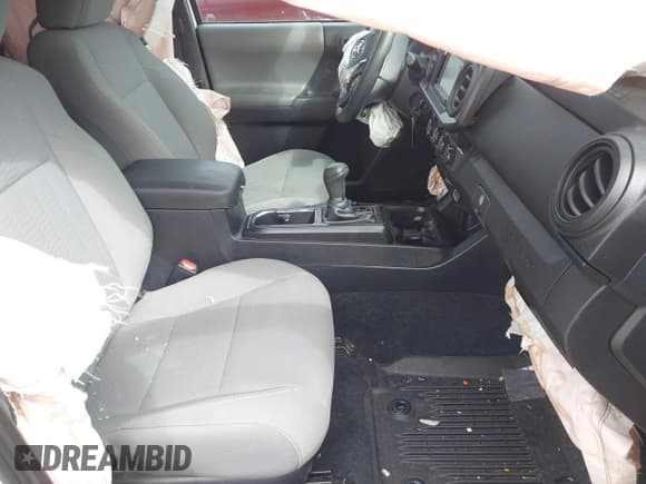 ✅ 2019 Toyota Tacoma SR5 • VIN: 5TFSZ5AN9KX198805 • Лот: 41681163. Опубликован ранее на IAAI с пробегом 66 219 миль. Бесплатный доступ к архиву аукционных продаж из США и подробный отчёт об истории автомобиля на DreamBid. Изображение 5.