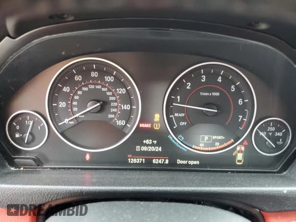 ✅ 2016 BMW 4 Series 428i xDrive • VIN: WBA4C9C59GG137389 • Lot: 71459984. Listed on Copart with 126,371 mi. Free auction sales archive from the USA and detailed vehicle history report at DreamBid. Image 9.